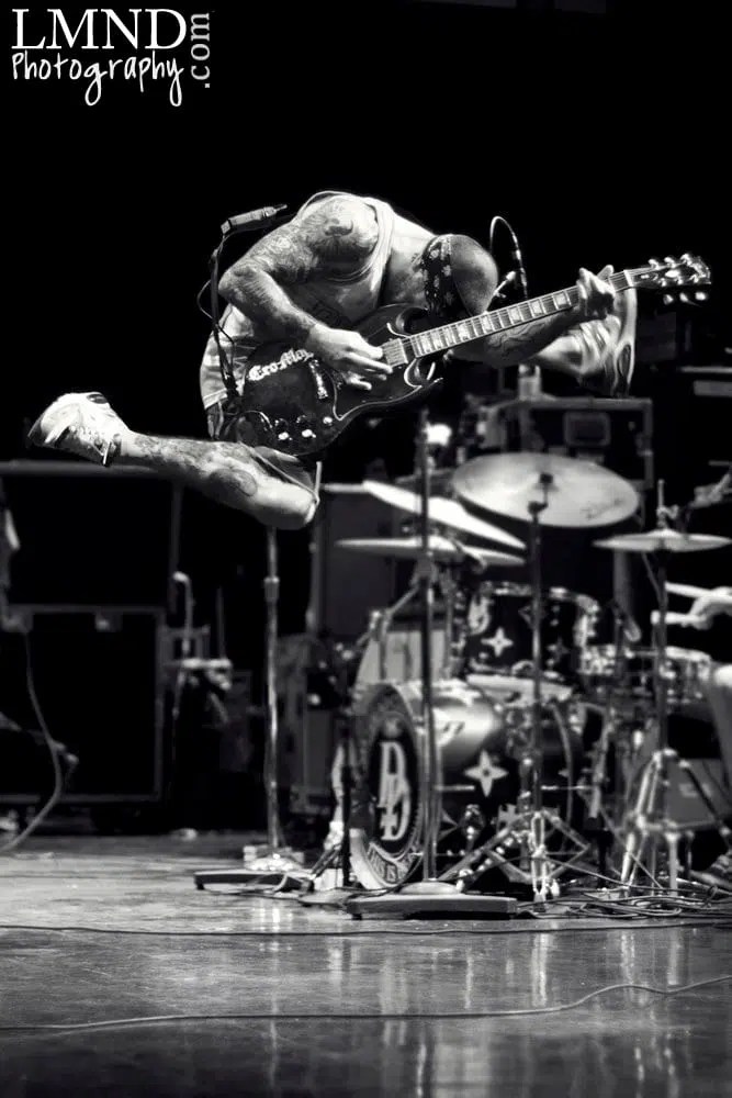 This Is Hell (4) This Is Hell (4)